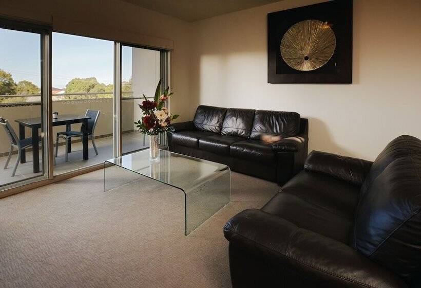 דירת אקזקיוטיב 3 חדרים, Charlestown Executive Apartments