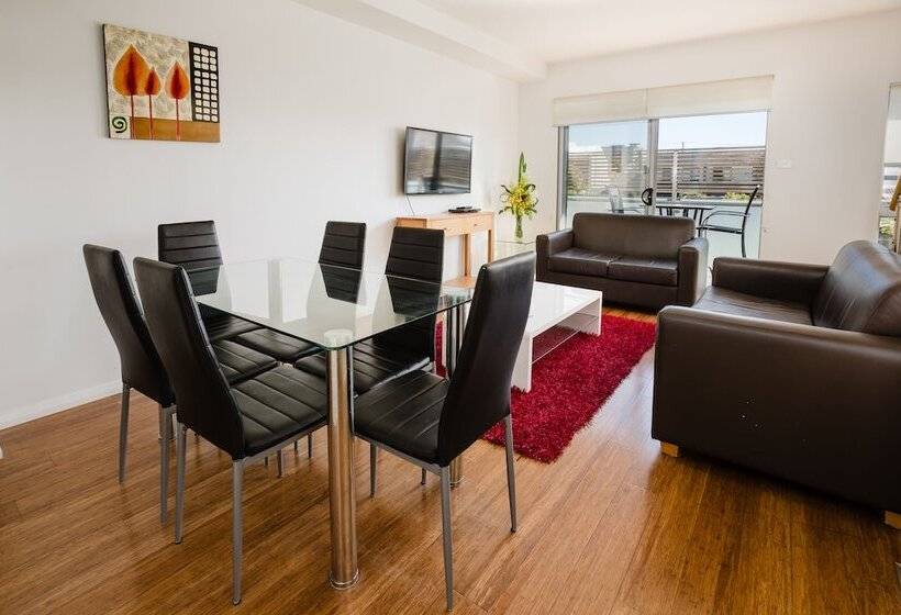 Апартаменты Deluxe 2 Спальни, Charlestown Executive Apartments