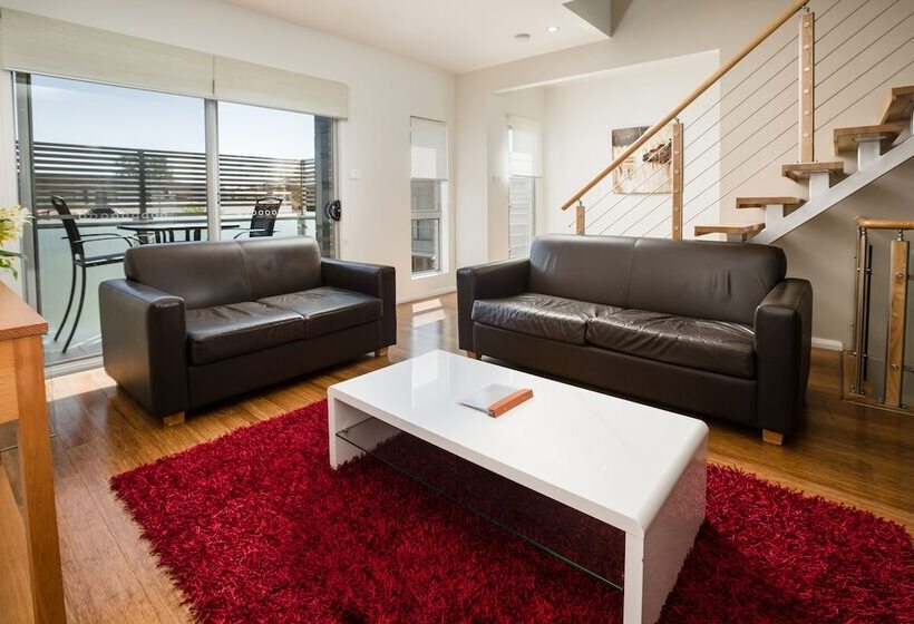 דירת דלוקס 2 חדרי שינה, Charlestown Executive Apartments