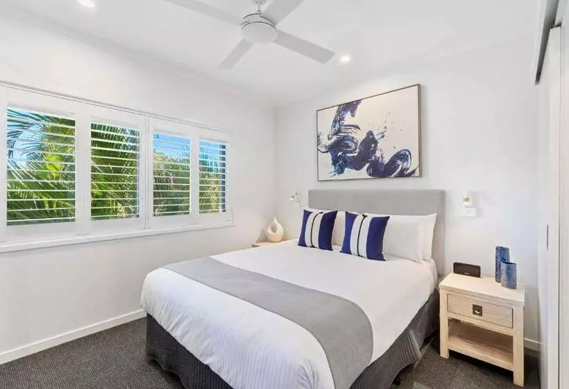 2 Bedroom Premium Apartment with Views, Culgoa Point Beach Resort