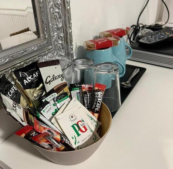 Семейный Номер, Castle Inn