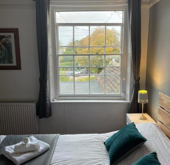 Номер Стандарт, Castle Inn