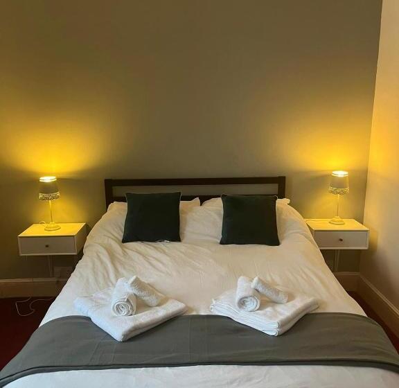 Номер Стандарт, Castle Inn