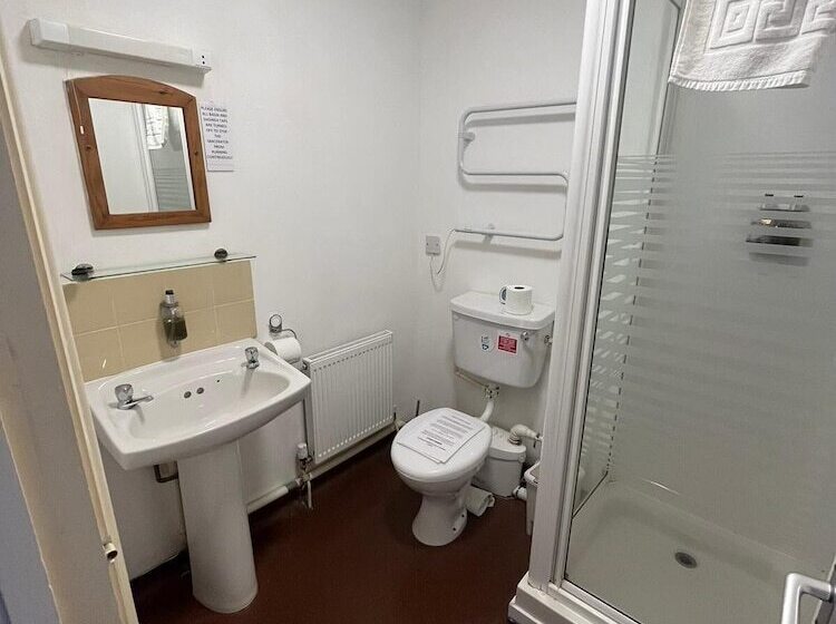 Номер Стандарт, Castle Inn