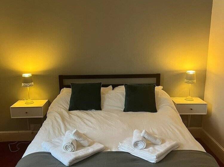 Номер Стандарт, Castle Inn