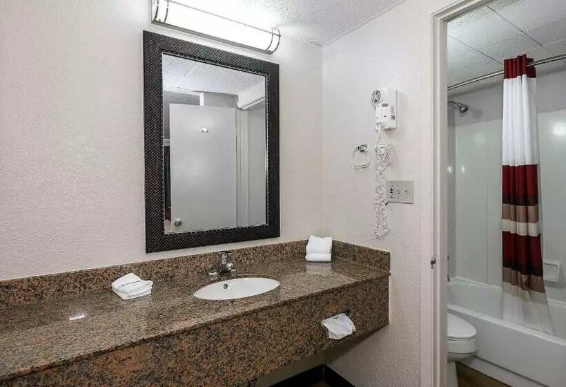 キングサイズベッドのスーペリアルーム, Red Roof Inn Bloomington  Normal/ University