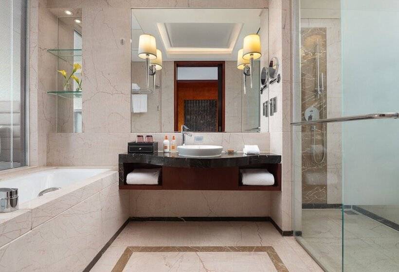 סוויטת ג'וניור, Crowne Plaza Tianjin Binhai Center, An Ihg