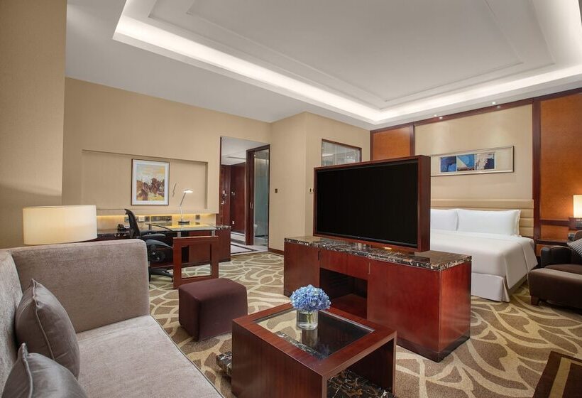 סוויטת ג'וניור, Crowne Plaza Tianjin Binhai Center, An Ihg