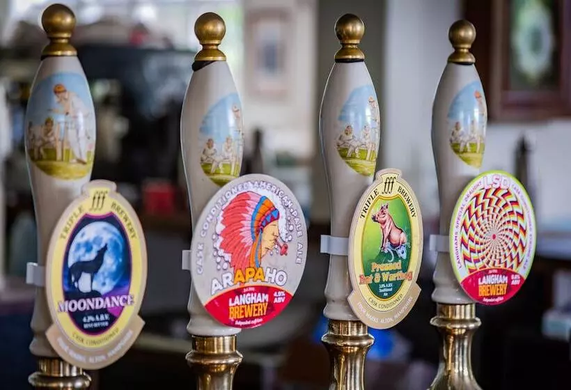 Standard-huone, The Cricketers Inn
