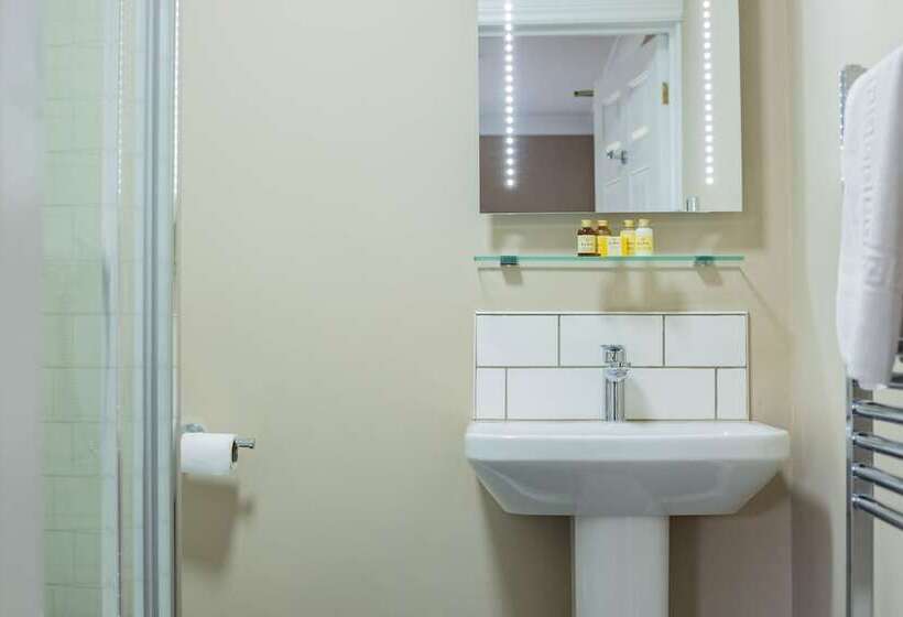 חדר סטנדרט, The Cricketers Inn