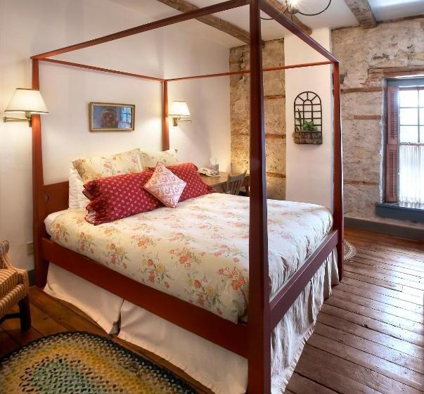 Номер Стандарт с Гидромассажем, Washington House Inn