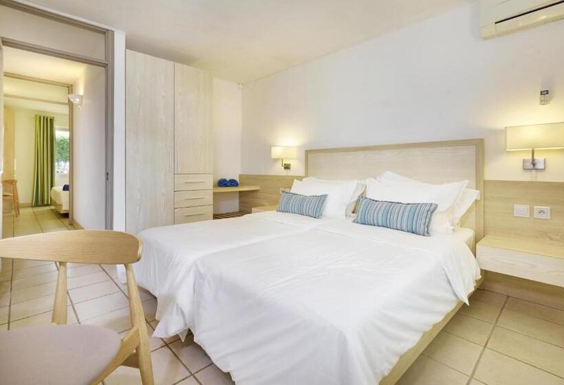 2 Bedroom Apartment Garden View, Le Beachclub