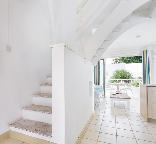 آپارتمان 1 خوابه با چشم‌انداز جانبی دریا, Le Beachclub