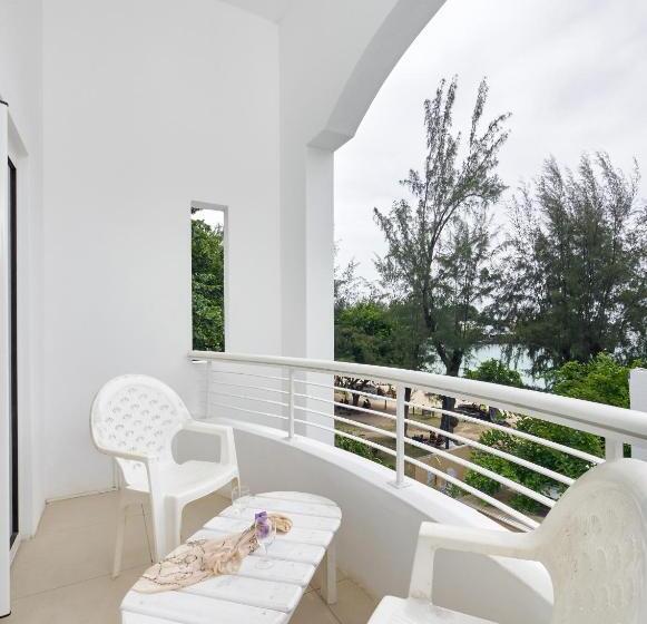 آپارتمان 1 خوابه با چشم‌انداز جانبی دریا, Le Beachclub