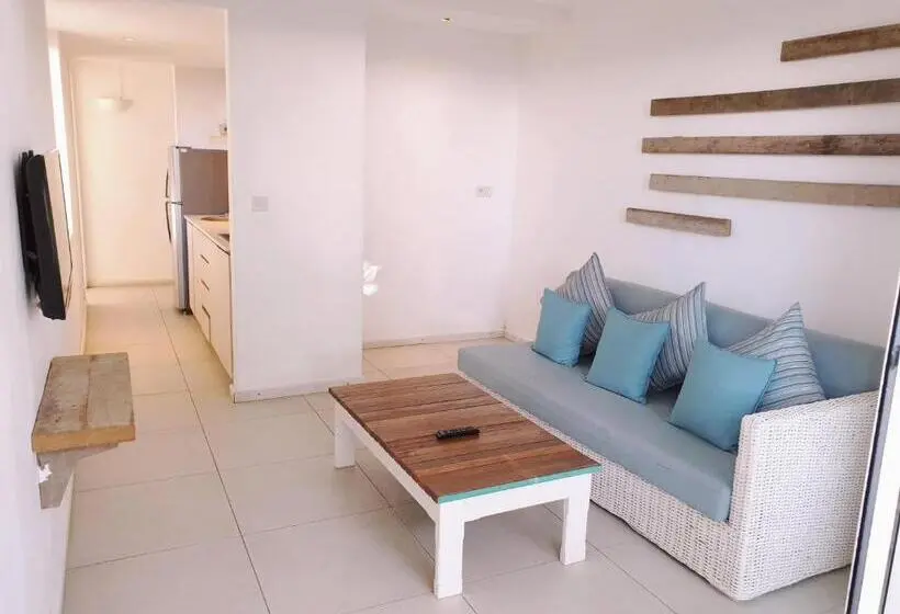 استودیو استاندارد با چشم‌انداز باغ, Le Beachclub