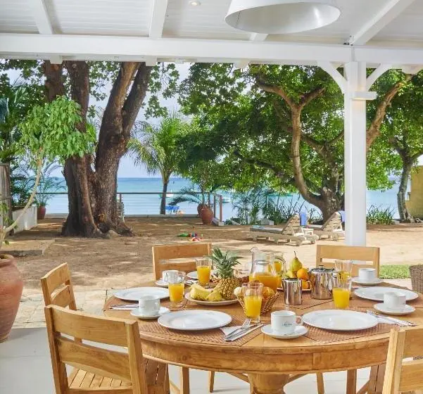 ویلای 4 خوابه, Le Beachclub