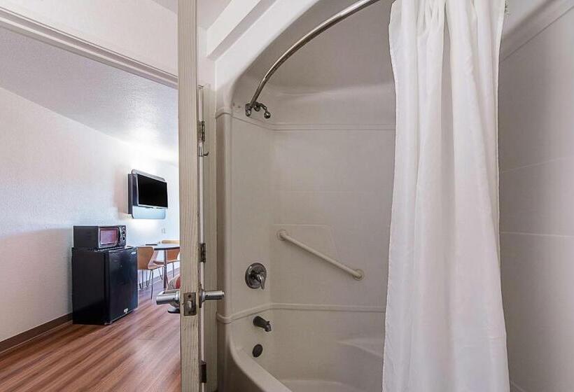 اتاق استاندارد با تخت بزرگ, Motel 6san Antonio, Tx  Downtown  Alamo Dome