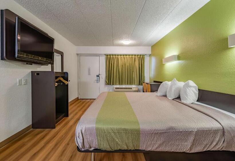 キングサイズベッドのスタンダードルーム, Days Inn By Wyndham Cincinnati I 71