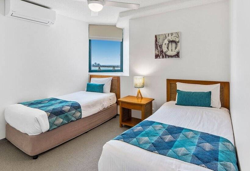 两卧行政公寓, Peninsular Beachfront Resort