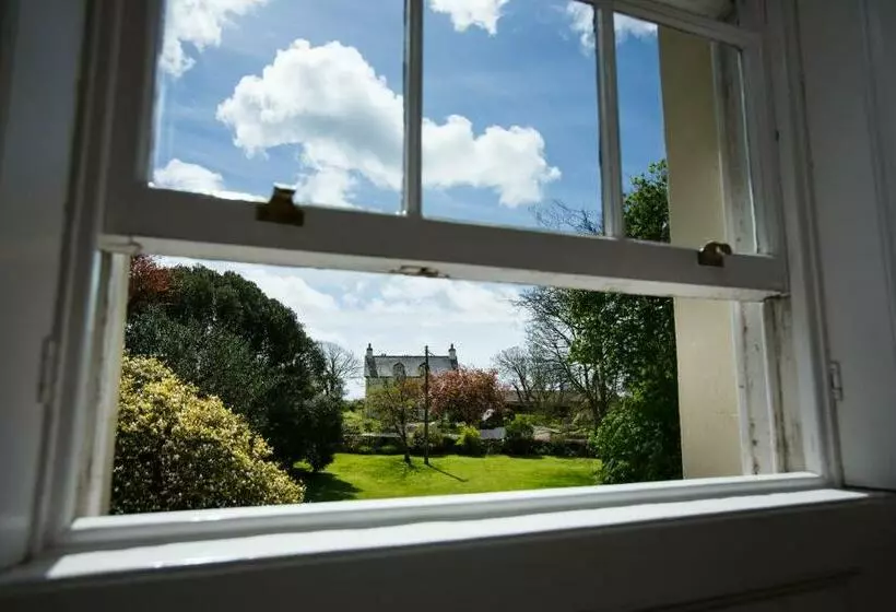 اتاق استاندارد با چشم‌انداز باغ, Portclew House