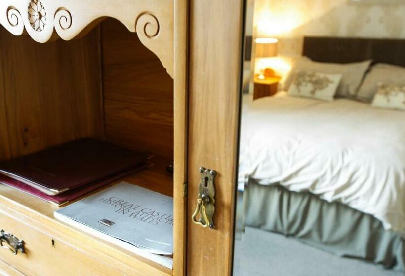 标准房带园景, Portclew House