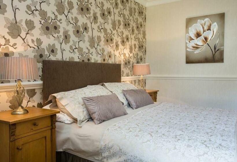 标准房带园景, Portclew House