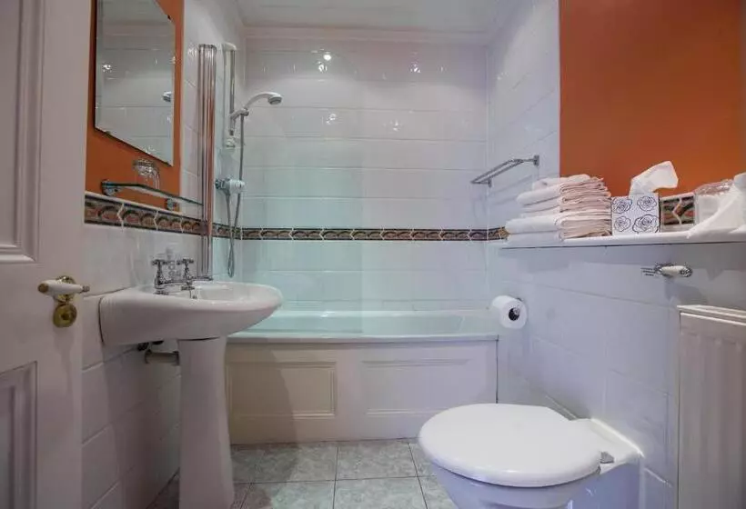 اتاق استاندارد با چشم‌انداز باغ, Portclew House