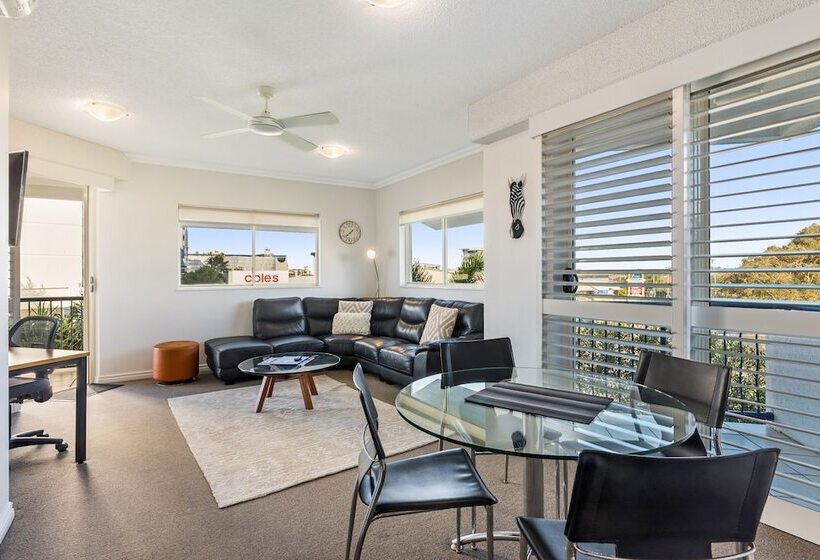 2 Bedroom Apartment, Raffles Mooloolaba