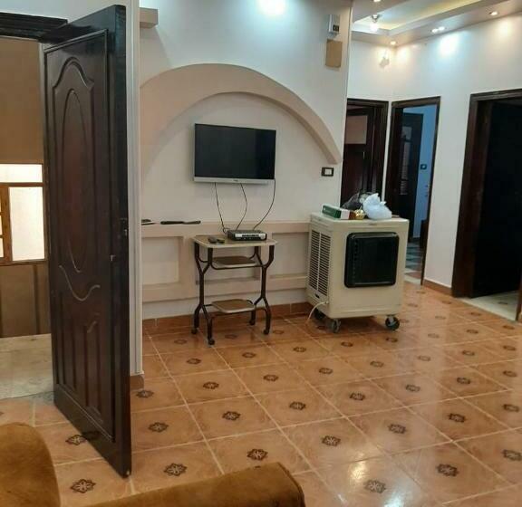 اتاق استاندارد سه نفره, Aswan City Center Guest House