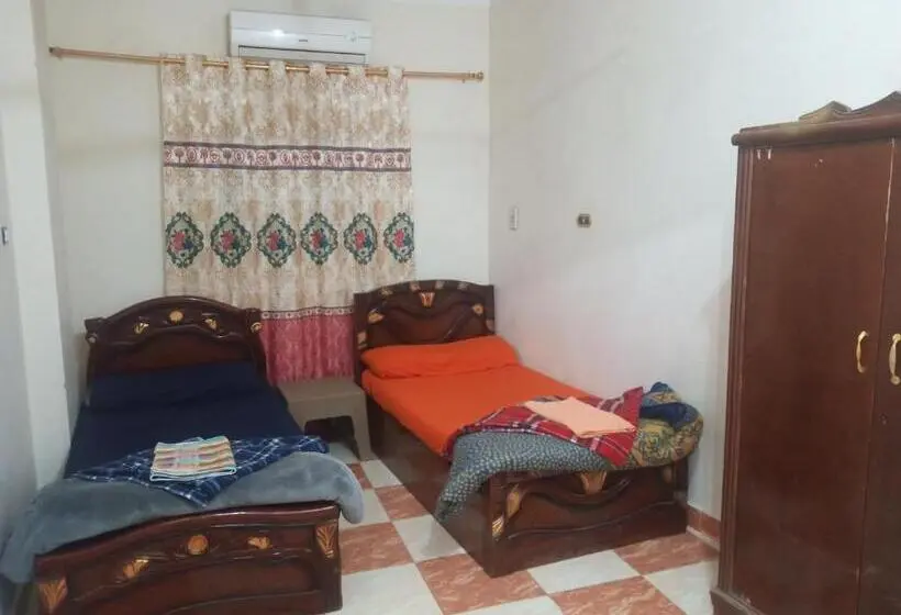 اتاق استاندارد یک نفره, Aswan City Center Guest House