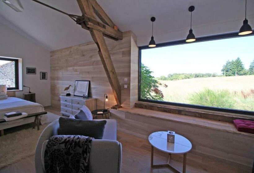 חדר דלוקס, Kernad