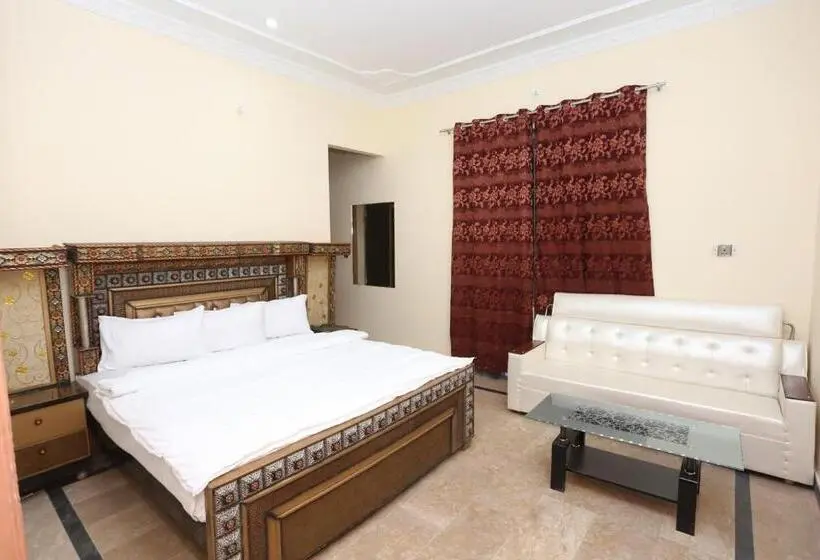 اتاق لوکس, A One