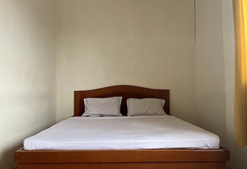 スタンダードルーム, Oyo 92098 Kost Orange Syariah