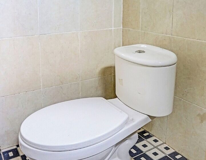 Standardrum, Reddoorz Syariah Near Wisata Durensewu Pandaan