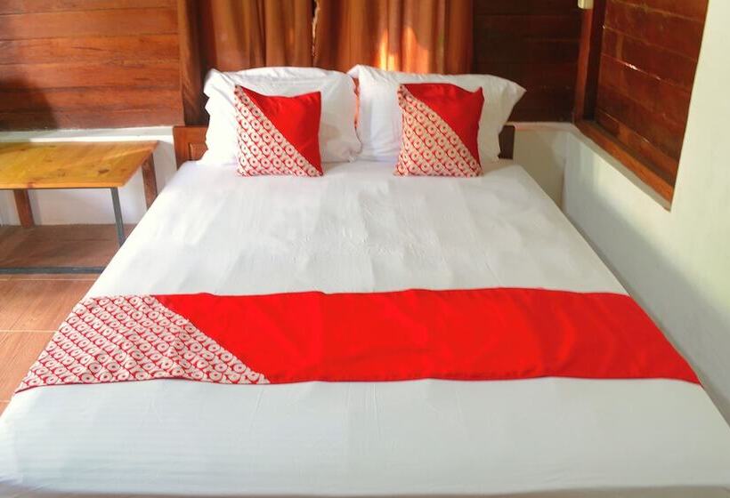 Deluxe Rum, Reddoorz Syariah Near Wisata Durensewu Pandaan