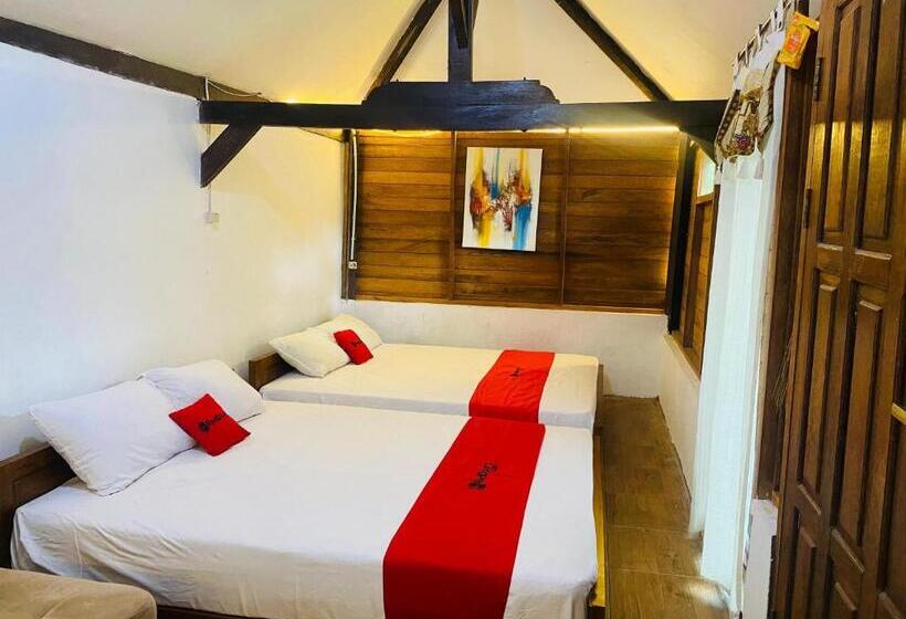 Familjesvit, Reddoorz Syariah Near Wisata Durensewu Pandaan