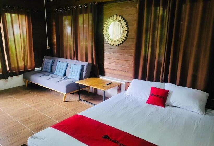 Deluxe Rum, Reddoorz Syariah Near Wisata Durensewu Pandaan