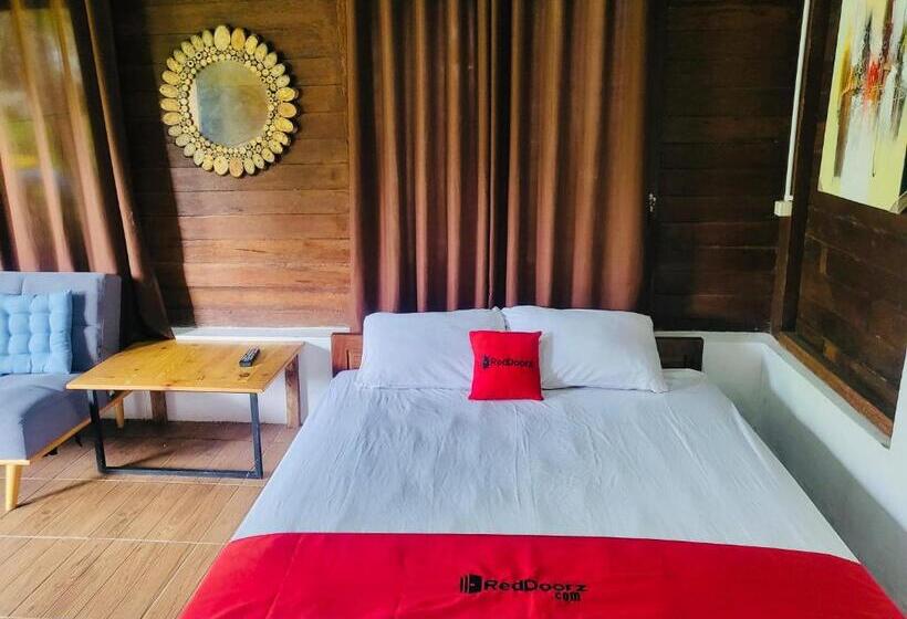 Deluxe Rum, Reddoorz Syariah Near Wisata Durensewu Pandaan