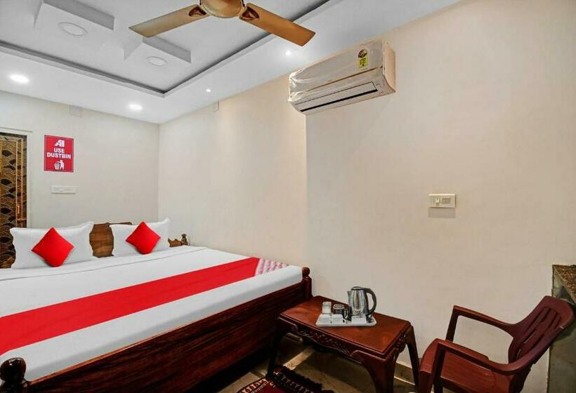 Quarto Triplo Clássico, Flagship Pratikshya A1 Residency