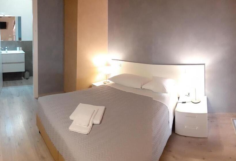 غرفة قياسية, Affittacamere Adelphia