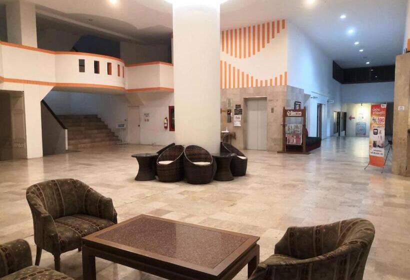 آپارتمان 1 خوابه, 7 Pool Condo Opposite The Train Station Near Old City And Nimman