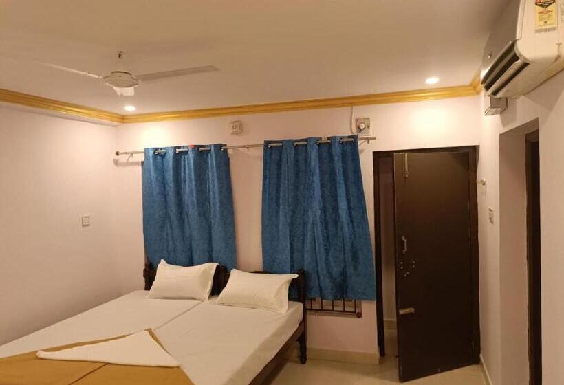 غرفة عائلية, Sea Waves Rooms