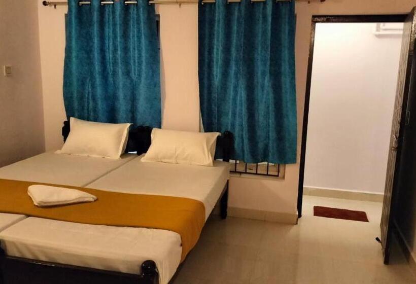 غرفة عائلية, Sea Waves Rooms