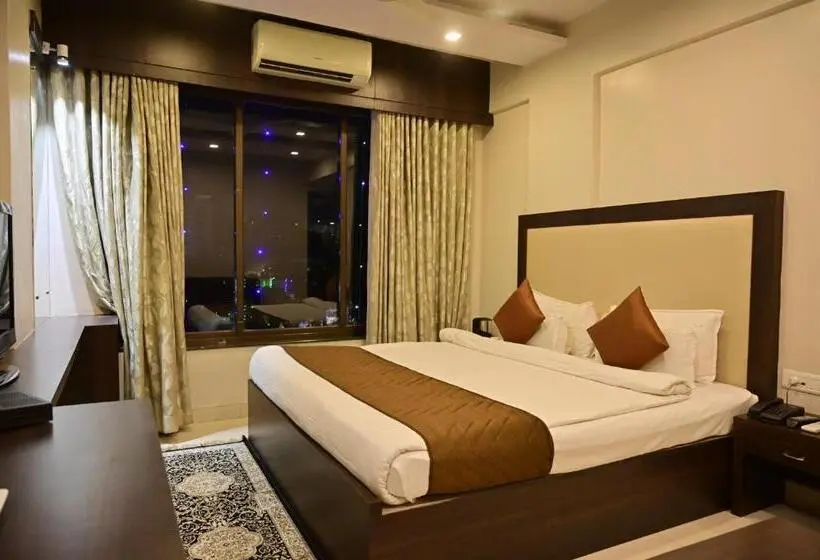 スイート, Treebo Premium Mahal Inn