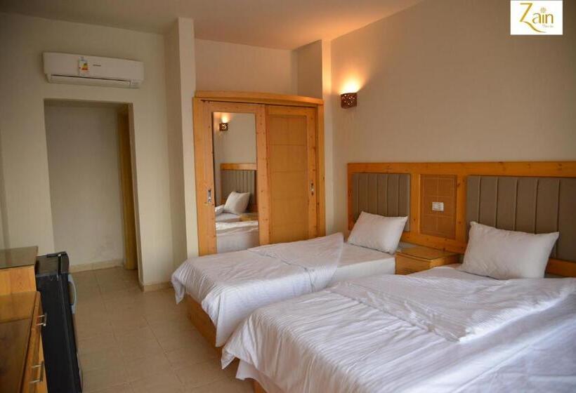 Economy-huone, Zain Dive Inn