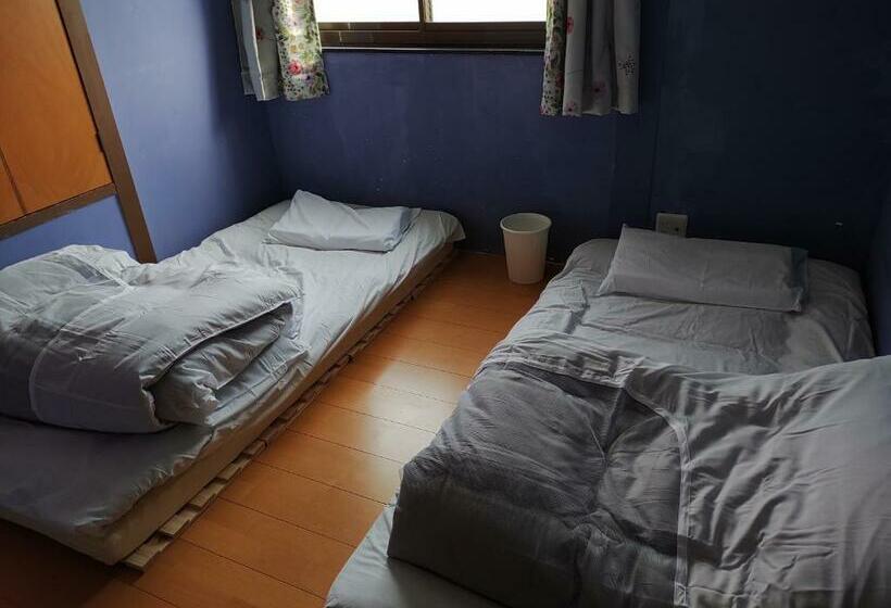 اتاق اکونومی, Hostel Blue Door ホステル ブルードア