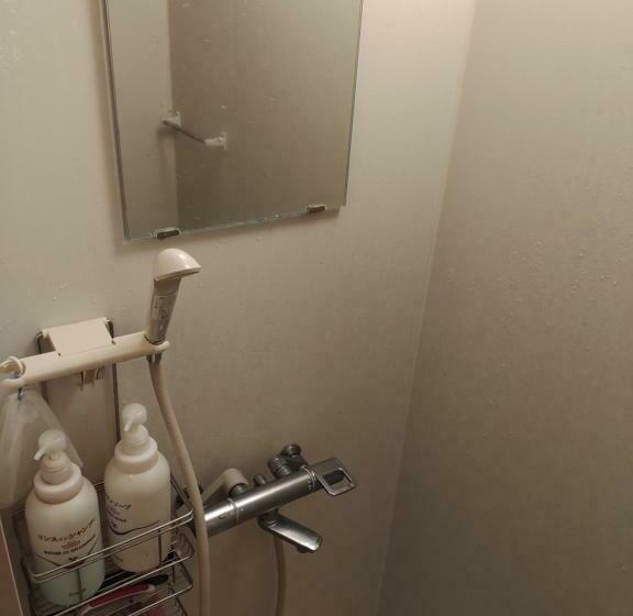 اتاق اکونومی, Hostel Blue Door ホステル ブルードア