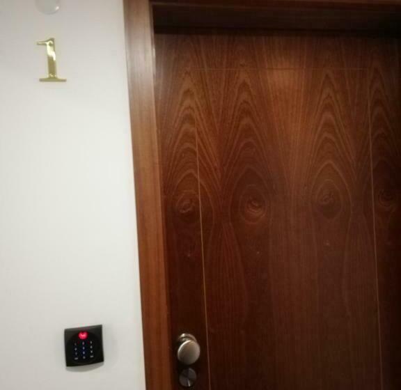 Standardrum, Republica83 Lisbonhome