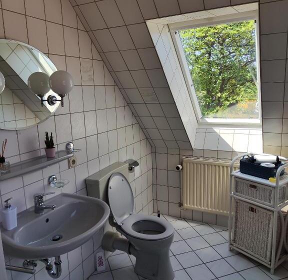 غرفة قياسية ثلاثية, Pension Weidengrund