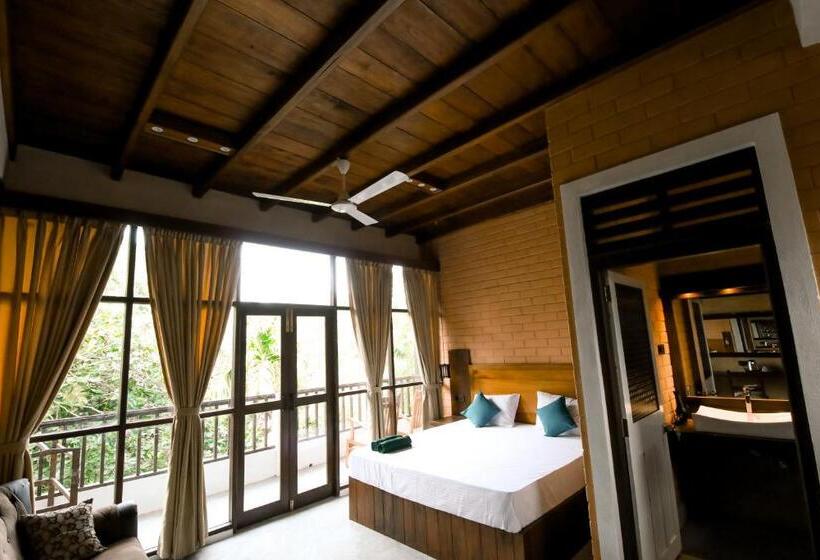 Chambre Standard Vue Piscine, 3 In One Mirissa